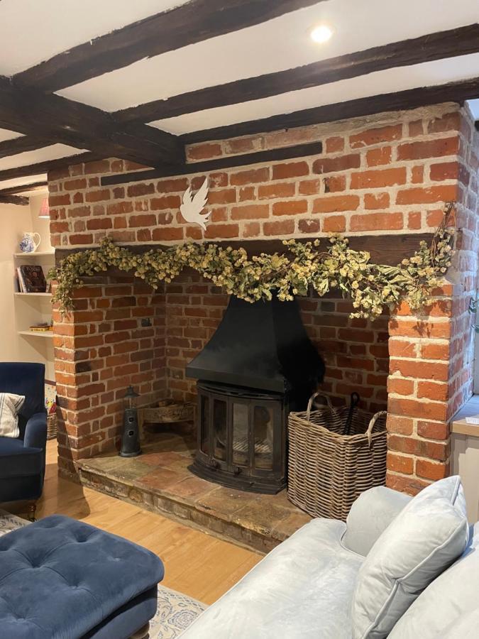 Historic Cambridgeshire Cottage Godmanchester Buitenkant foto